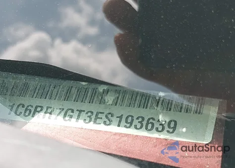 2014 Ram 1500 Big Horn z USA, uszkodzony, nr VIN 1C6RR7GT3ES193639